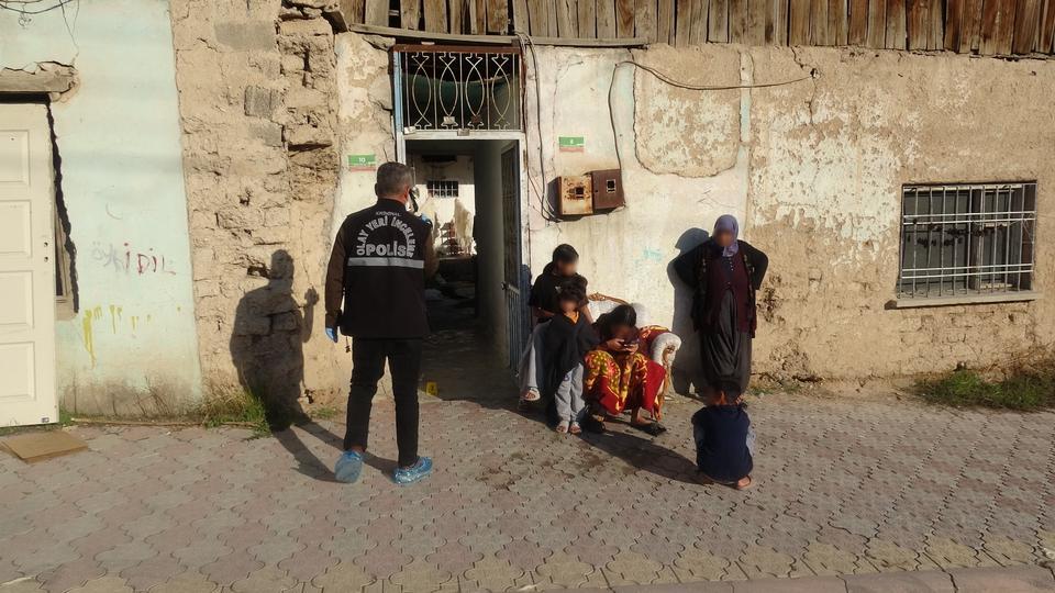 MALATYA'DA YASAK İLİŞKİ BASKINI: 1'İ AĞIR 3 YARALI
