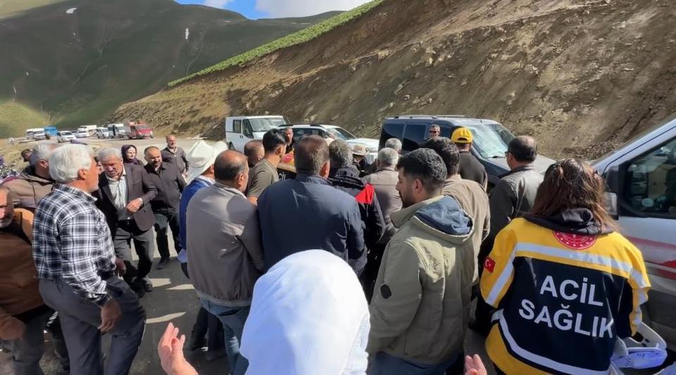 İşçileri taşıyan minibüs şarampole yuvarlandı: Ölü sayısı arttı