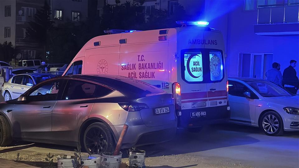 Yalnız yaşayan adam evinde ölü bulundu