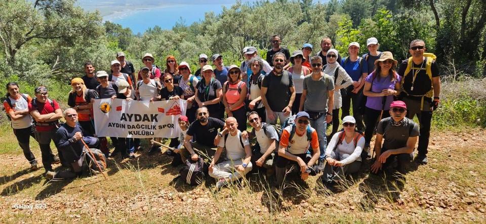 AYDINLI DAĞCILAR, SAKARTEPE ZİRVESİNE ÇIKTI