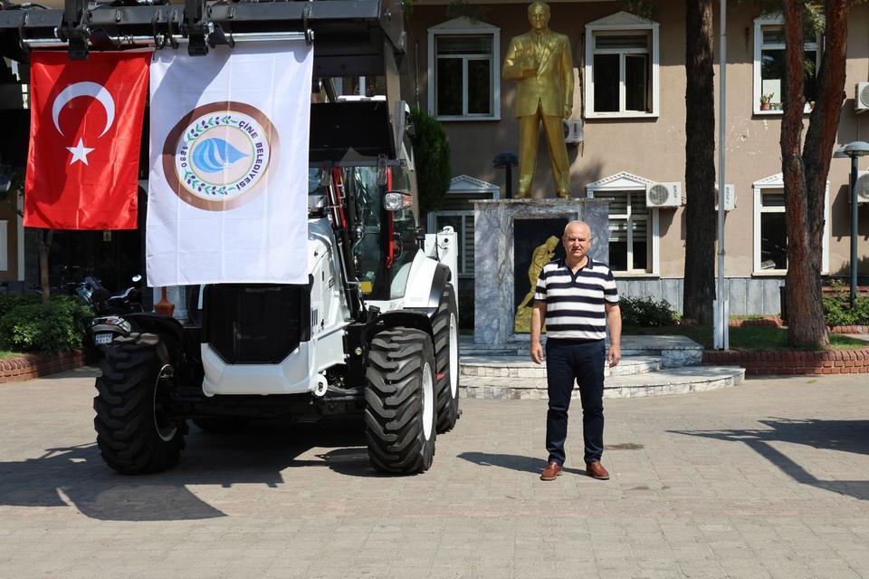 Çine’ye yeni iş makineleri kazandırıldı