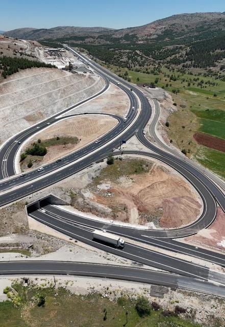 Tavas makası – Serinhisar bağlantı yolu ulaşıma açıldı