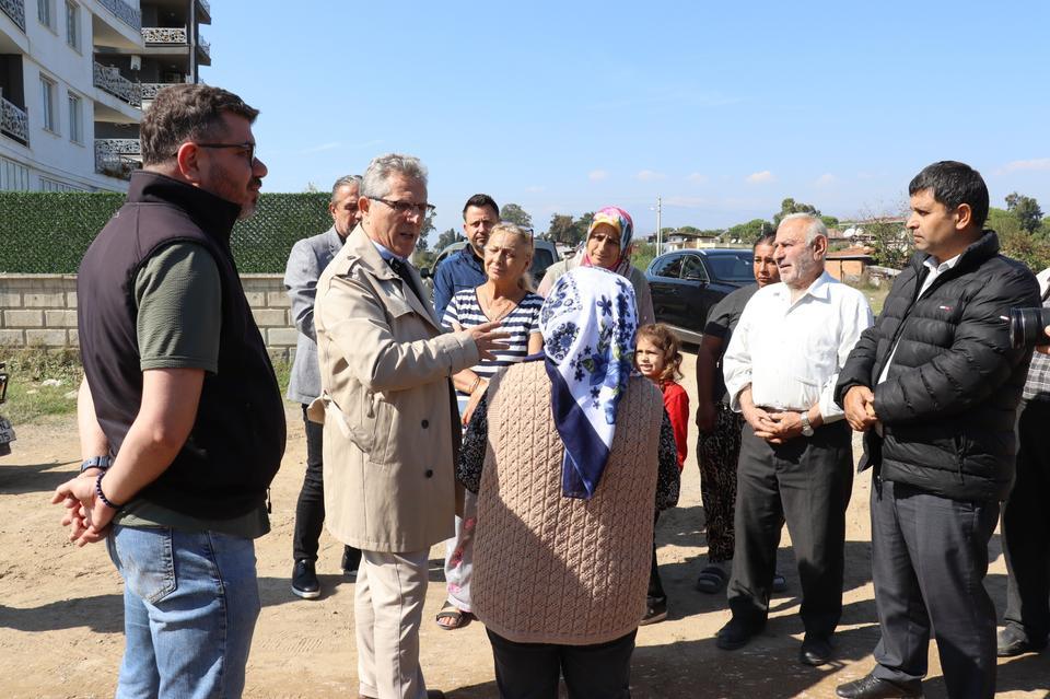 Başkan Tetik, sabah mesaisine Sümer Mahallesi'nde başladı