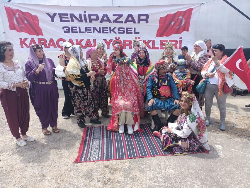 Kortej yürüyüşü Saygı duruşu ve İstiklal Marşı'nın okunmasıyla başlayan etkinlikte Katılımcılara yemek ikramında bulunuldu. "Çevre il ve ilçelerden gelen yüzlerce yörük böyle festivaller sayesinde birbirimize görüp hasret gideriyoruz birbirimize unutmuyoruz kendi festivallerimizi de davet ediyoruz" diye konuştular.