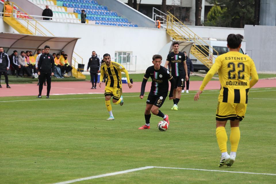 Isparta 32 Spor: 1 -Aliağa FK: 1