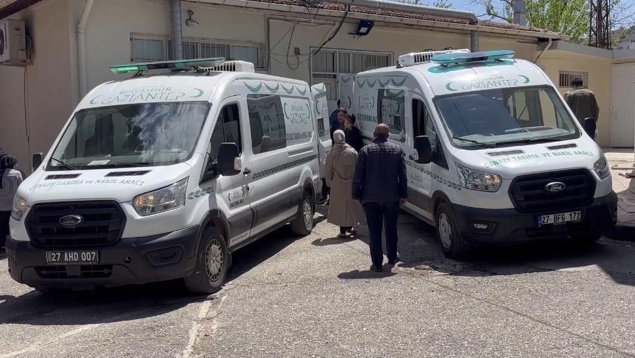 İki ayrı traktör kazasında 2 çiftçi hayatını kaybetti
