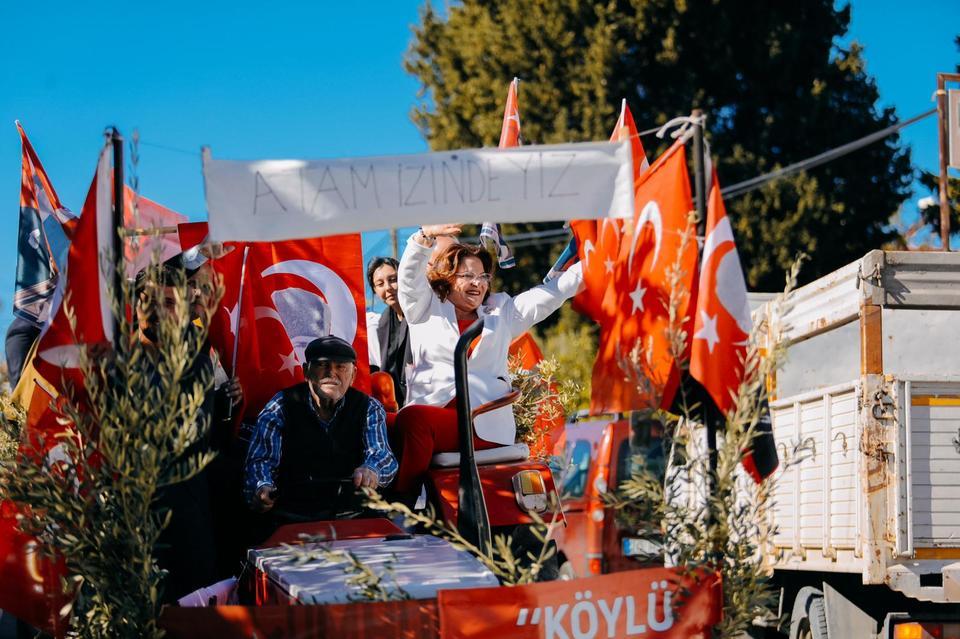 Didim’de Cumhuriyet coşkusu: Başkan Gençay konvoya katıldı