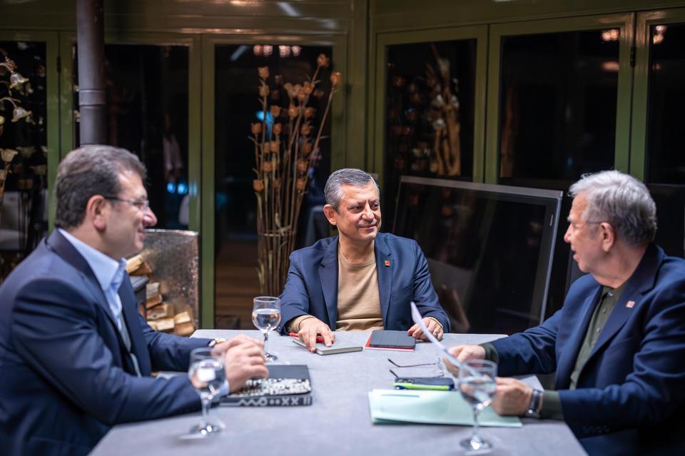 CHP Genel Başkanı Özel, İmamoğlu ve Yavaş ile görüştü