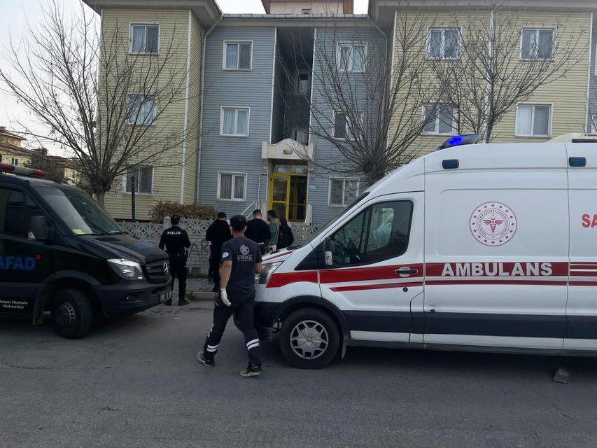 Anne ve 3 çocuğu patates kızartmasından zehirlendi