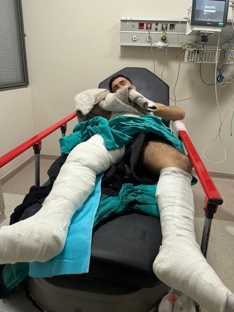 "POLİSİZ" DİYEREK EVE GİREN ŞÜPHELİLER ANNE İLE OĞLUNU VURDU