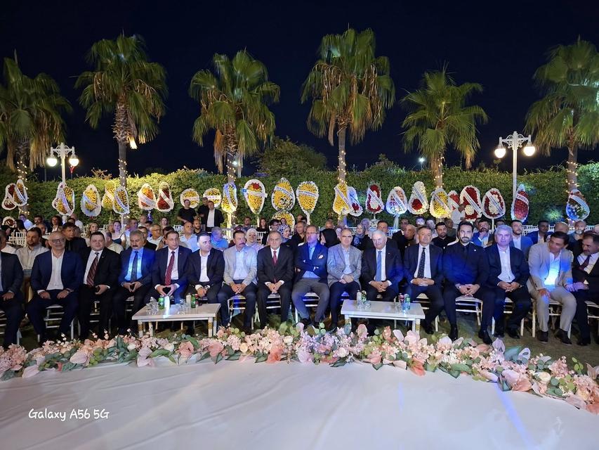 Söke li Tekeli Ailesinin Düğüne Eski Bakan ve  Milletvekilleri Çıkartma  Yaptı