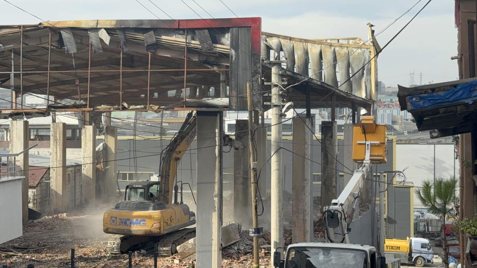 7 kişinin ölümüne neden olan tesis yıkılıyor