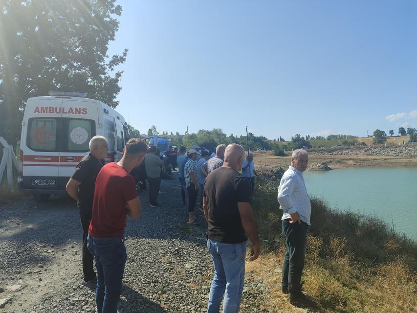 Baraj göletine giren iki genç boğuldu