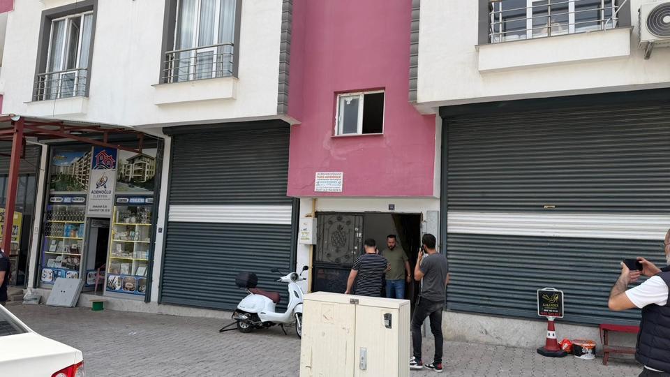 Baba, eşi ve kızını silahla yaraladı