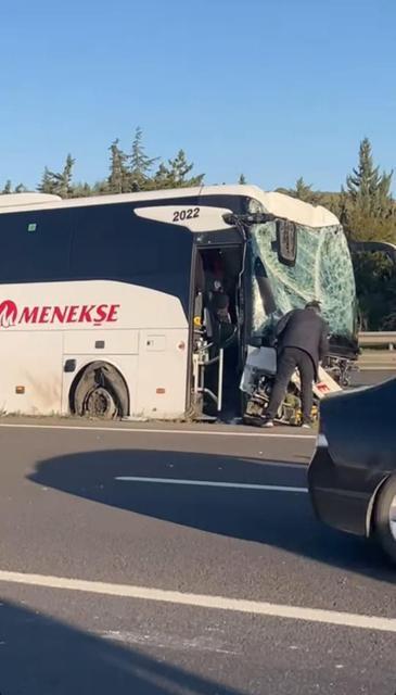 Öğrencileri taşıyan otobüs kaza yaptı, yaralılar var