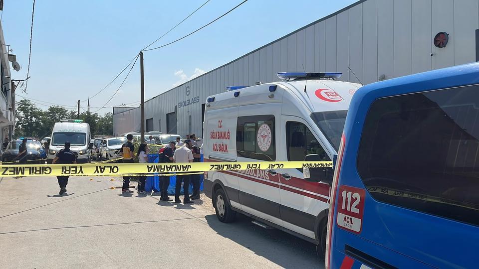 BURSA'DA DEDİKODU CİNNETİ...ENİŞTESİ VE EŞİNİ ÖLDÜRDÜ