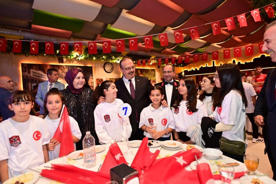 Aydın’da Cumhuriyet coşkusu resepsiyonla taçlandı