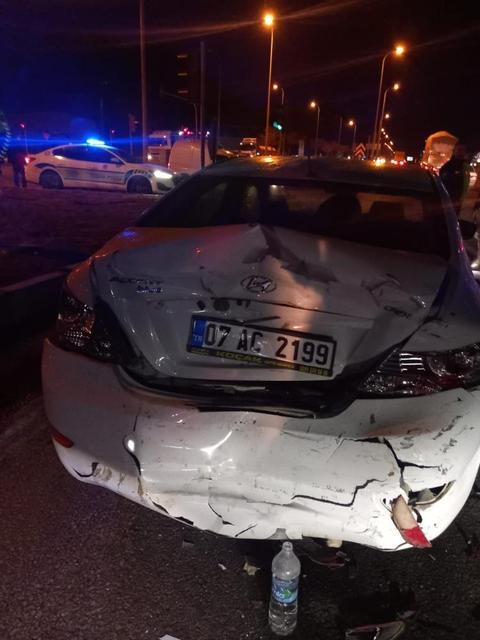 Gece yarısı kaza: 1 yaralı