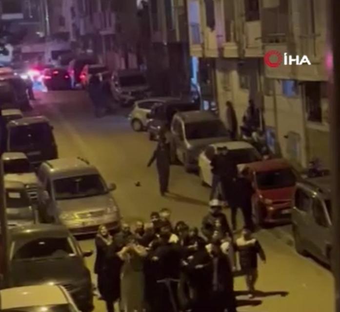 Çocukların kavgasına aileler dahil oldu, ortalık savaş alanına döndü