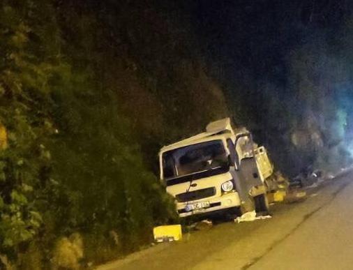 Kamyonet kazası: 1 ölü, 2 yaralı