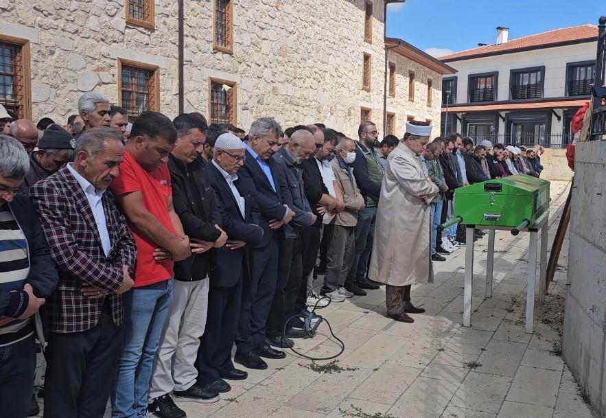 Feci kazada hayatını kaybeden öğretmene acı veda