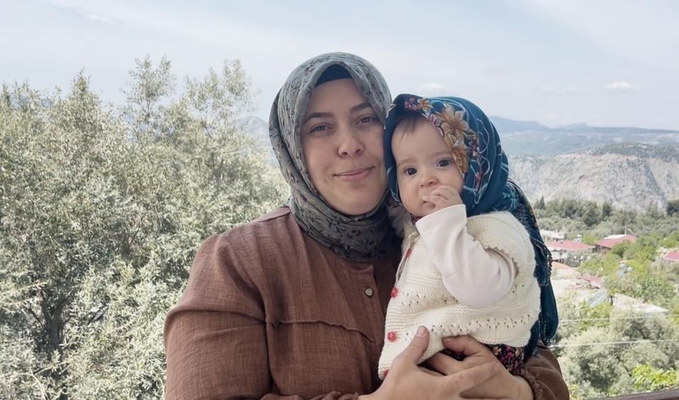 Milyonları ekrana kilitledi: Minik Gökçe’nin annesiyle gezileri viral oldu