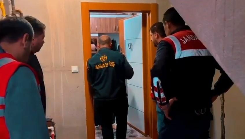 CANLI YAYINDA TUZAK: 70 MİLYON TL'LİK ŞANTAJ AĞI ÇÖKERTİLDİ TEKİRDAĞ, İSTANBUL, ANKARA, İZMİR VE KOCAELİ'DE EŞ ZAMANLI OPERASYON: 11 TUTUKLAMA