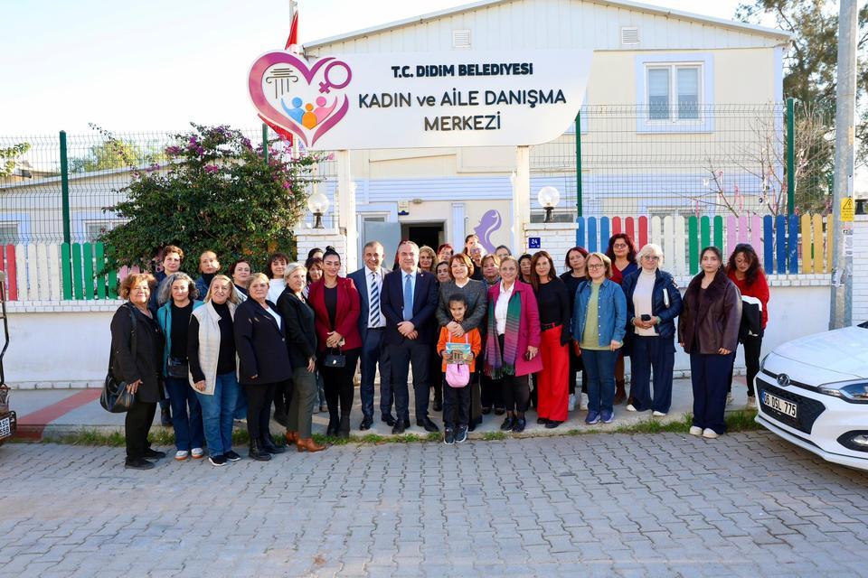 Karakoz Didim'de Kadın Meclisi üyeleriyle bir araya geldi