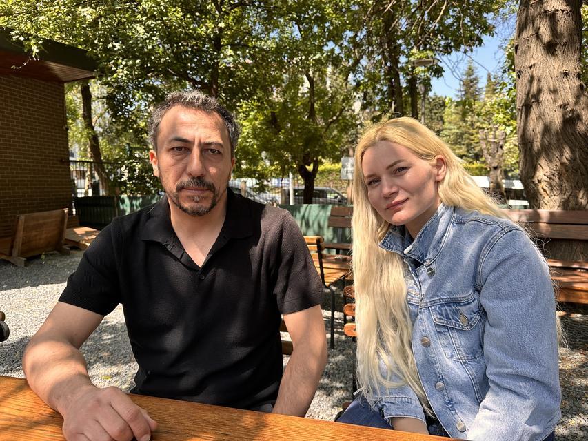 İNTERNETTEN TANIŞTIĞI ADAMA 55 MİLYON LİRASINI KAPTIRAN GENÇ KADIN ÖLÜM TEHDİTLERİ ALDIĞINI İDDİA ETTİ DOLANDIRICILIK İLE İLGİLİ HUKUK SÜRECİNİ SÜREN FATMA KOVAN, TEHDİT İDDİALARIYLA İLGİLİ SAVCILIĞA SUÇ DUYURUSUNDA BULUNDU ESKİ EŞİNİN UKRAYNA'DAN ALDIĞI ECZACILIK DİPLOMASININ DA SAHTE OLDUĞUNU ÖNE SÜRDÜ