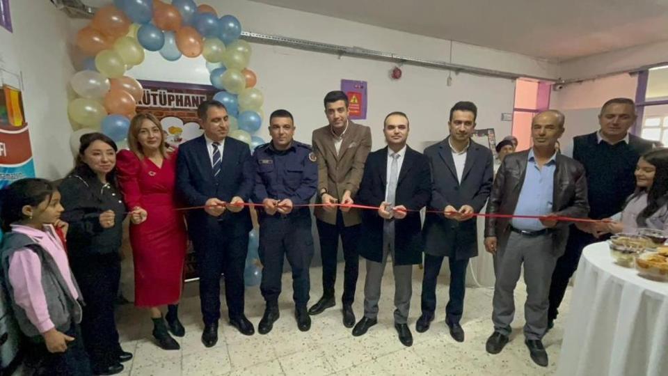 Nazilli’de öğretmenin 10 yıllık hayali kütüphaneye dönüştü