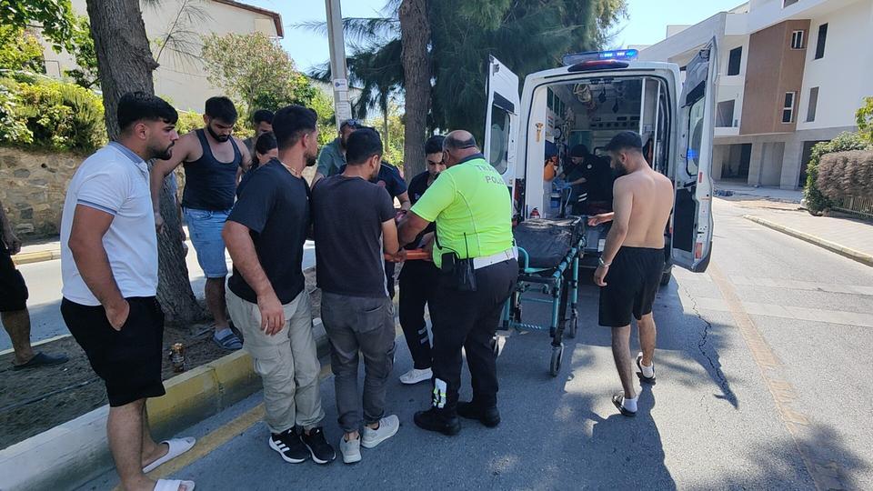KUŞADASI'NDAKİ KAZADA MOTOSİKLET SÜRÜCÜSÜ YARALANDI
