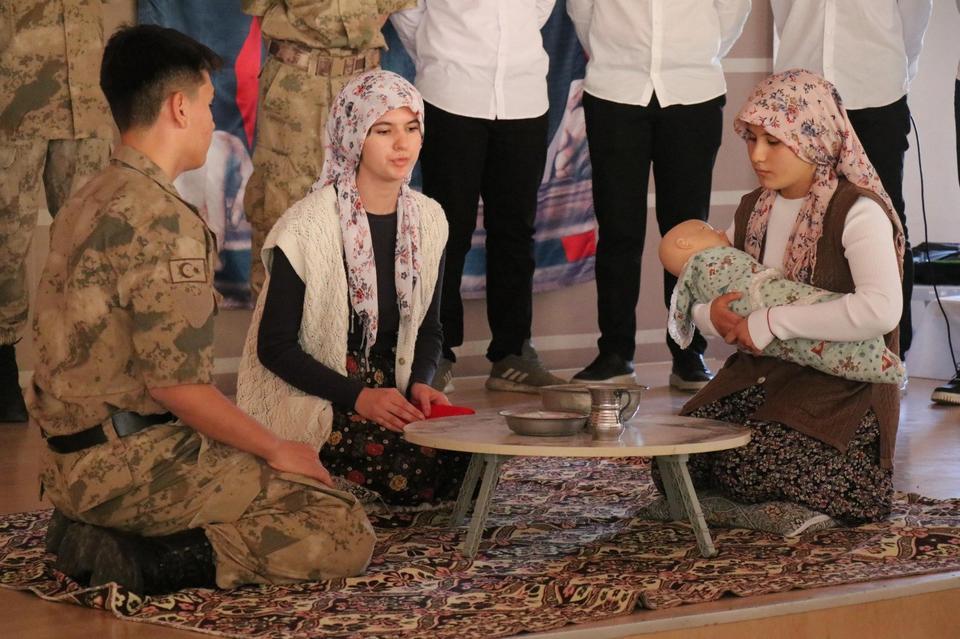 BOZDOĞAN'DA ÇANAKKALE ZAFERİ TÖRENLE KUTLANDI
