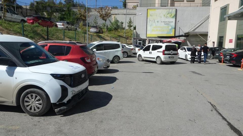 Trafikte kalp krizi geçiren sürücü 7 araca çarptı