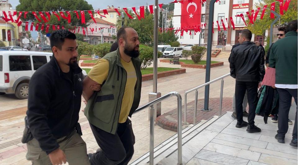 Aydın'da 'Atatürk’e hakaret' şüphelisi adliyede