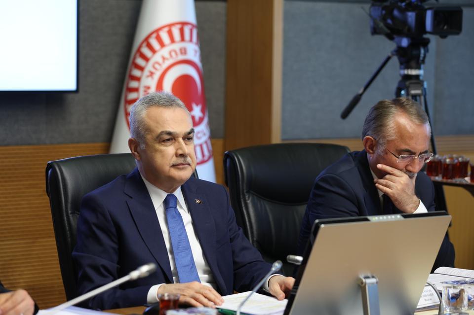 AK Parti Aydın'dan karikatür tepkisi