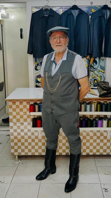 54 YILLIK TERZİ COŞGUN, 'YÖRÜK KÜLTÜRÜ'NÜ İĞNE İPLİKLE YAŞATIYOR