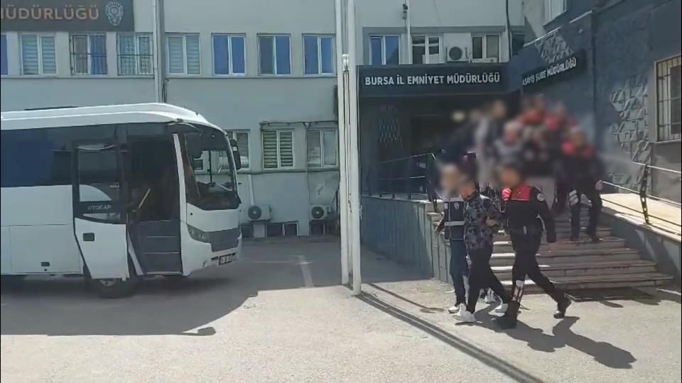 Fuhuş operasyonu: 21 kadın kurtarıldı, 12 şüpheli gözaltına alındı