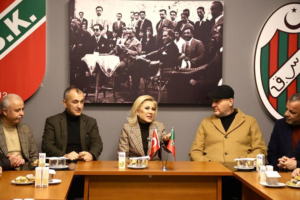 Aydınlı milletvekili, Karşıyaka'yı ziyaret etti