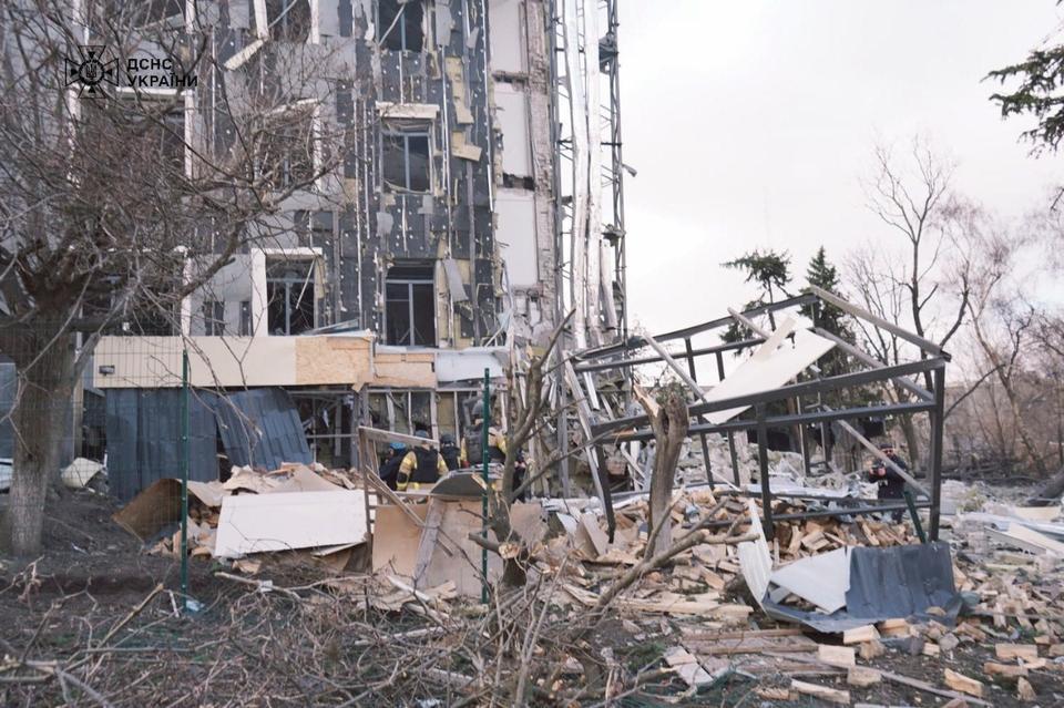RUSYA'DAN UKRAYNA'YA FÜZE SALDIRISI: 5 ÖLÜ, 50 YARALI