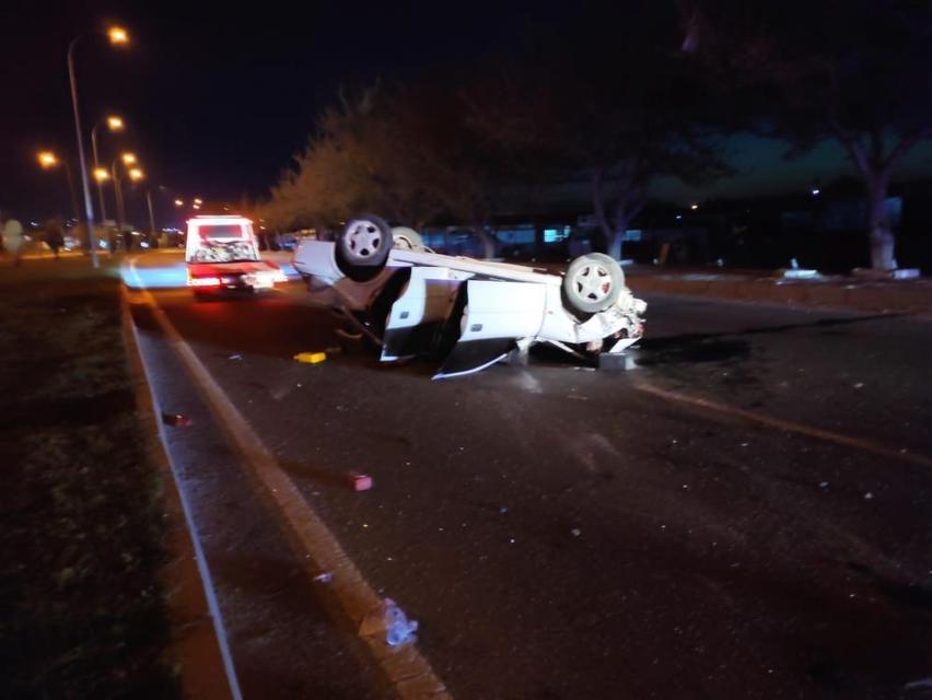 Otomobiller çarpıştı: 2 ölü, 5 yaralı