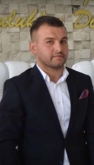 Polis memuru evinde ölü bulundu