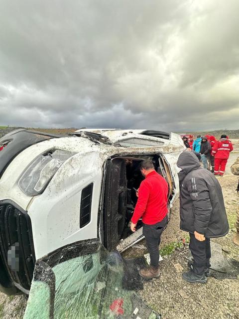 İşçileri taşıyan servis kaza yaptı: 9 yaralı