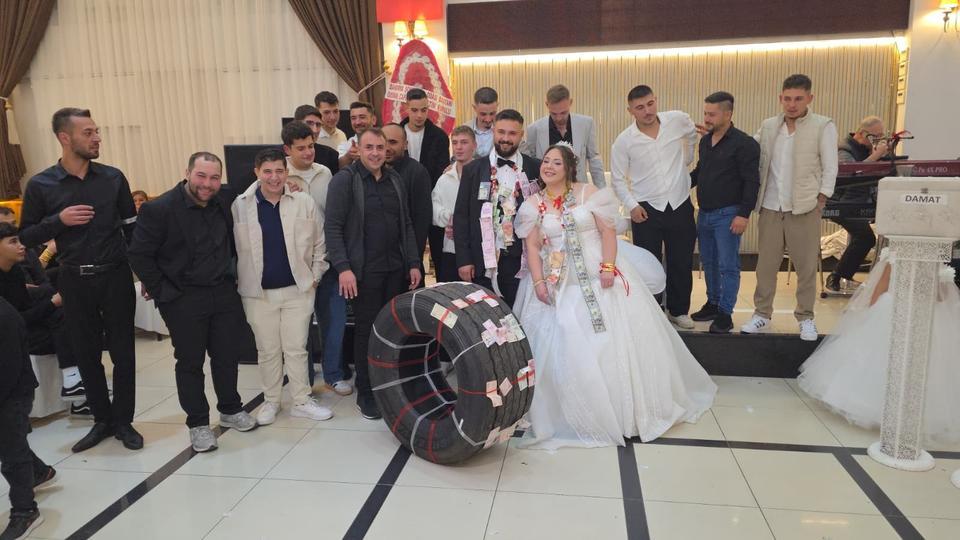 Damada altın yerine tır lastiği taktılar