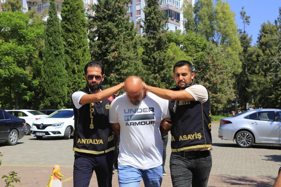 ANTALYA'DAKİ FADİM TEMİRHANOĞULLARI CİNAYETİNDE MÜEBBET VE 19 YIL HAPİS CEZASINA İSTİNAF ONAYI KARISINI TABANCAYLA ÖLDÜRÜP MÜEBBET ALAN SANIK İLE YARDIM ETTİĞİ GEREKÇESİYLE 19 YIL VERİLEN DİĞER SANIĞIN İSTİNAF BAŞVURULARI REDDEDİLDİ