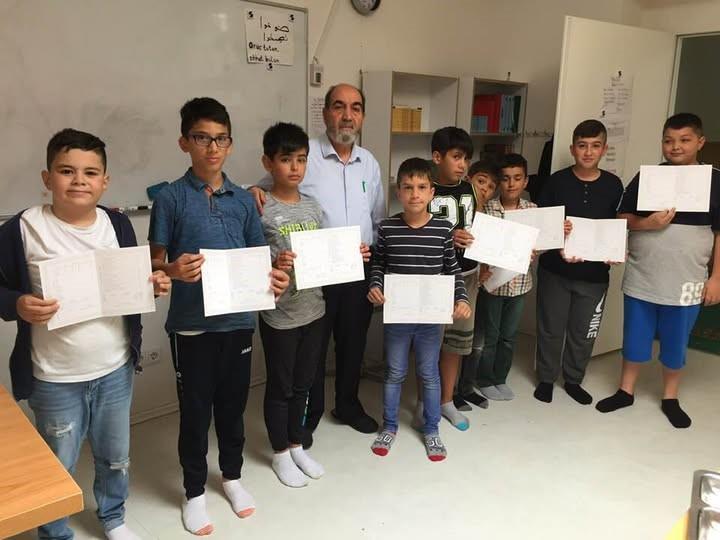 Aydınlı Zeki Hoca, emekli olduktan sonra hayatını Almanya'daki gençlere adadı