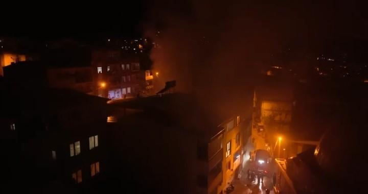 Apartmanın deposunda çıkan yangın paniğe neden oldu: 1 kişi hastaneye kaldırıldı