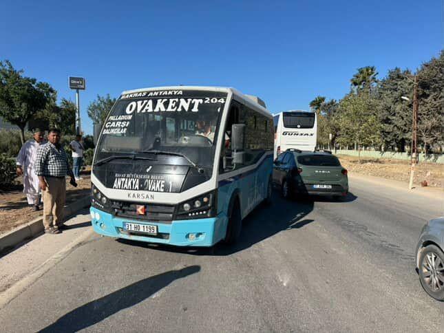 ANTAKYA'DA TRAFİK KAZASI: 2 YARALI