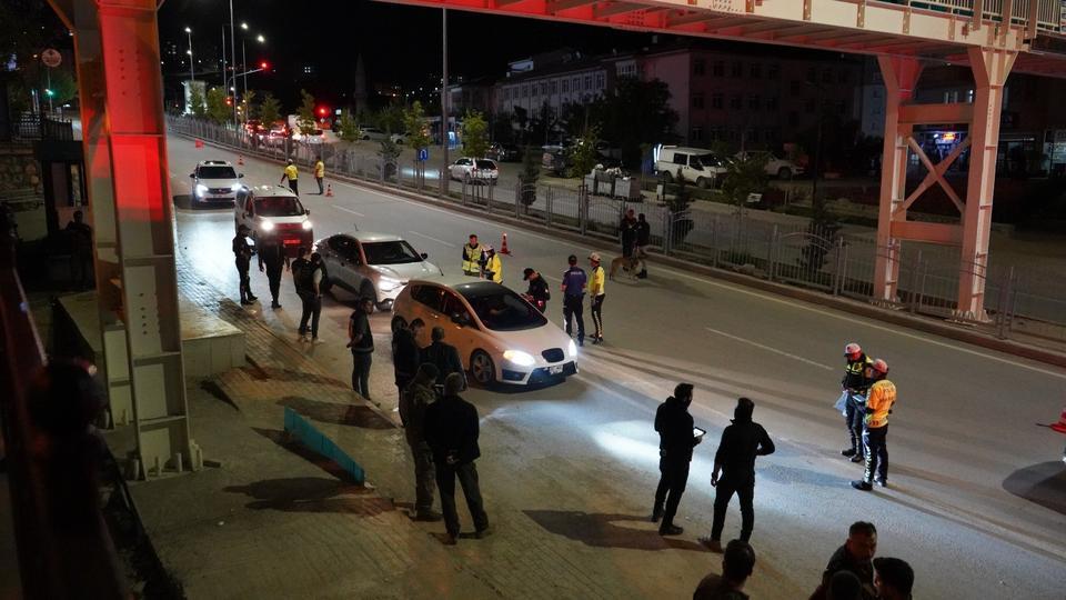 Kayıp genç kız için kent ayağa kalktı