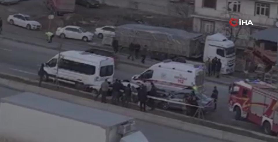 Zincirleme trafik kazası: 9 yaralı