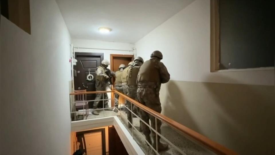 Organize suç örgütlerine operasyon: 27 gözaltı